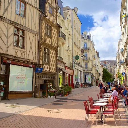 Charme Citadin Angevin - Hyper Centre Apartment *